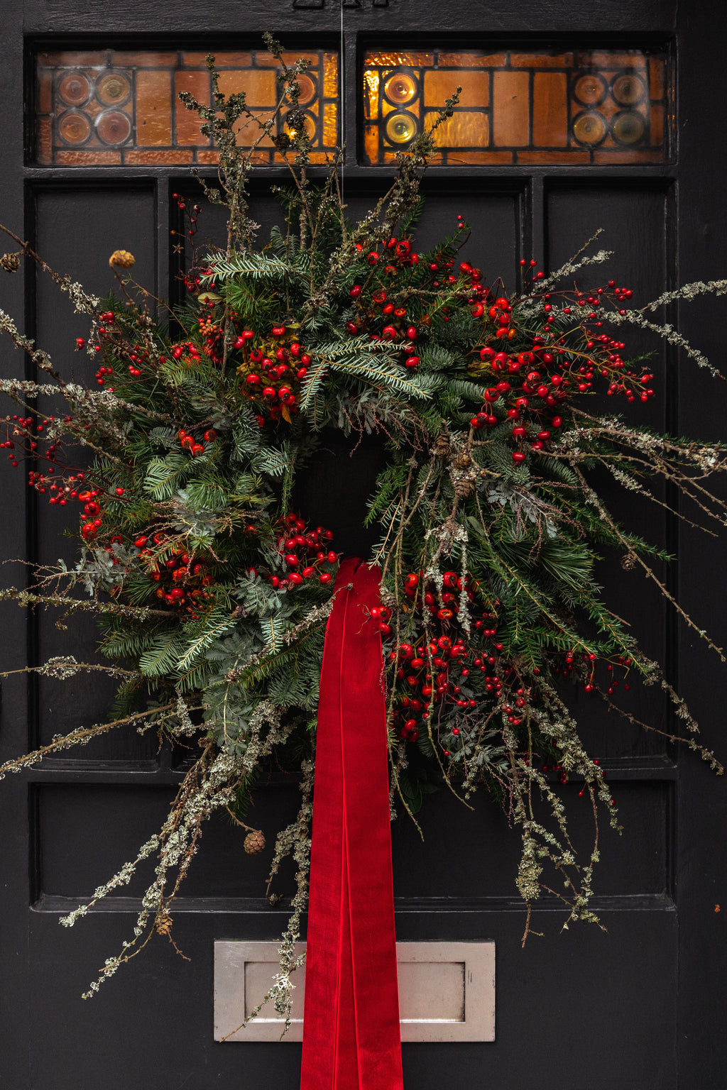 Lustra Seasonal Edit